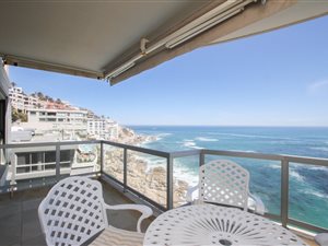 2 Bed Apartment in Bantry Bay