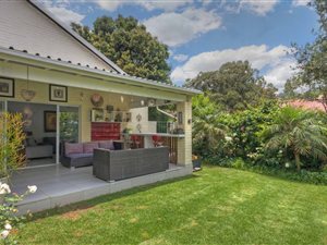 3 Bed Townhouse in Bryanston West