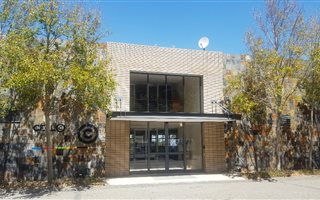 689 m² Office Space in Plattekloof