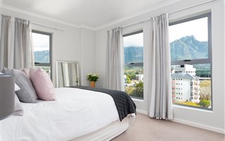 2 Bedroom Apartment in Claremont Upper