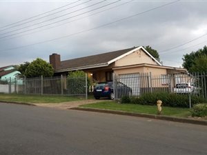 3 Bedroom House in Woodlands
