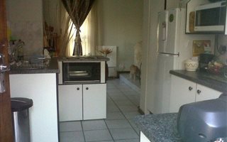 1 Bedroom Garden Cottage in Illiondale