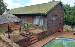 4 Bedroom House in Valhalla
