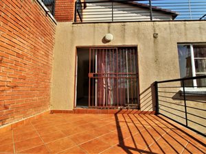 2 Bed Flat in Ruimsig