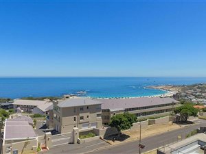 3 Bed Apartment in Camps Bay
