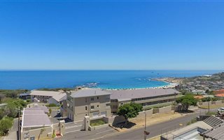 3 Bedroom Apartment in Camps Bay