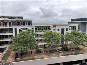 216 m² Commercial space in New Town Centre (Gateway)