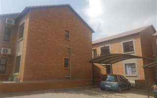 3 Bedroom Apartment in Trichardt