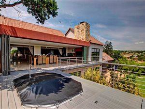 5 Bed House in Mooikloof Heights