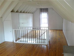 2 Bedroom Garden Cottage in Kelvin