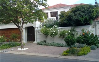4 Bedroom House in Muckleneuk