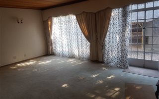 40 m² Office Space in Van Riebeeck Park