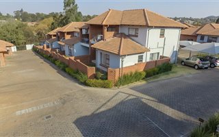 3 Bedroom Apartment in Sonneglans