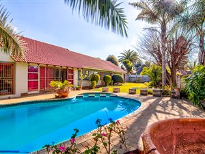 4 Bed House in Edleen