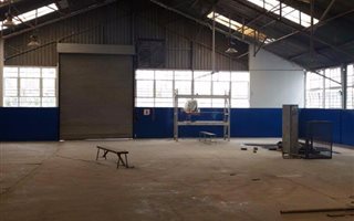 12000 m² Industrial space in Tulisa Park