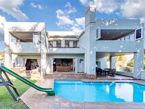 4 Bed House in Dowerglen