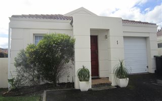 3 Bedroom Townhouse in D Urbanvale