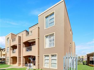 2 Bed Townhouse in Jansen Park