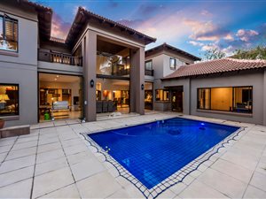 5 Bed House in Dainfern Golf Estate