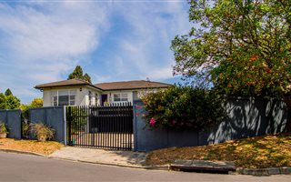 6 Bedroom House in Wellington Central