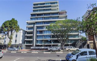 3 Bedroom Apartment in Green Point
