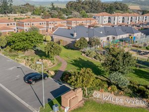 3 Bed Townhouse in Brackenfell Central