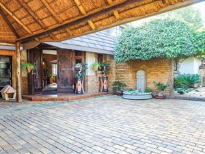 5 Bed House in Bardene