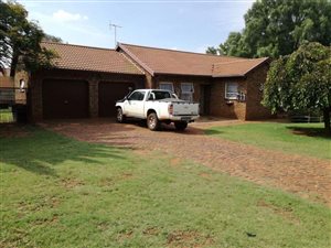 3 Bedroom House in Helikon Park