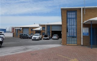 256 m² Industrial space in Airport Industria