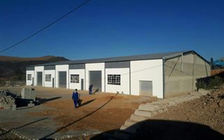 2030 m² Industrial space in Kokstad
