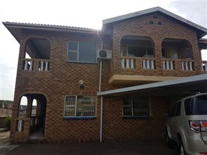 5 Bed House in Merebank East