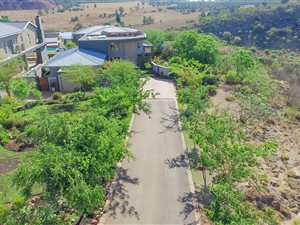 4 Bedroom House in Eye of Africa