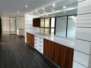 460 m² Office Space in Bulwer