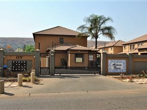 3 Bed Duplex in Waverley