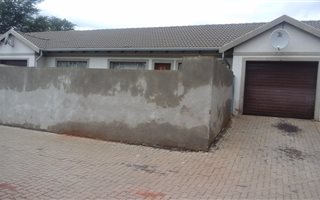 3 Bedroom House in Clarina