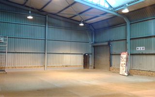 409 m² Industrial space in Benrose