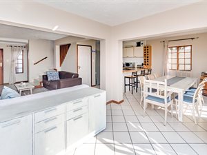 3 Bed Townhouse in Blue Gill