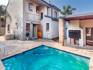 3 Bed Townhouse in Blue Gill