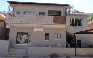 150 m² Commercial space in Highlands North