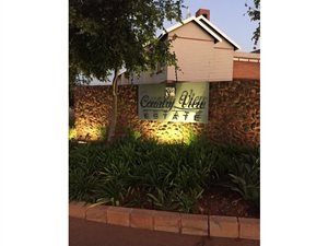 2 Bed Townhouse in Country View Estate