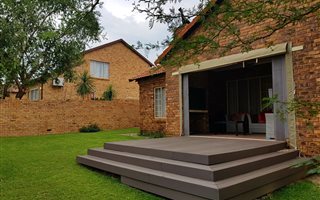 3 Bedroom Simplex in Amberfield