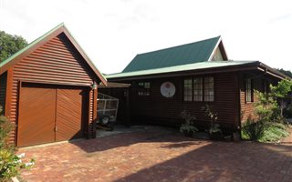 4 Bedroom House in Brenton on Sea