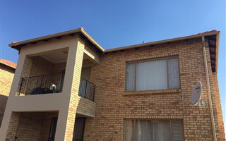 3 Bedroom Apartment in Vanderbijlpark SW5