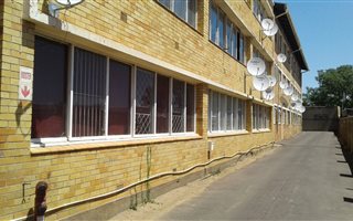 1 Bedroom Apartment in Gezina