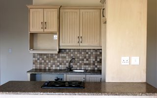 2 Bedroom Townhouse in Langenhoven Park