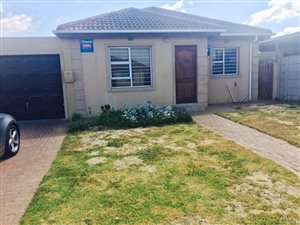 3 Bed House in Hagley