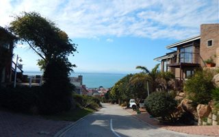 865 m² Land available in Linkside