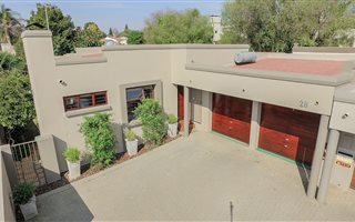 3 Bedroom Cluster in Marais Steyn Park