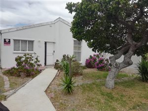 3 Bed House in Penlyn Estate