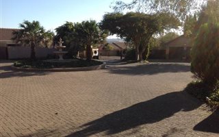 2 Bedroom Simplex in Thatchfield